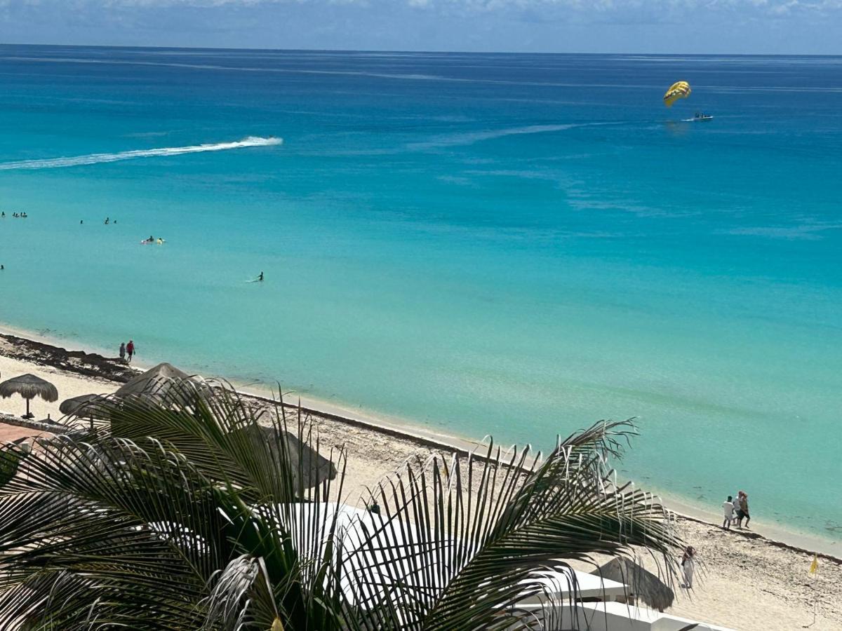 Solymar Beach Condos Cancún Exterior foto